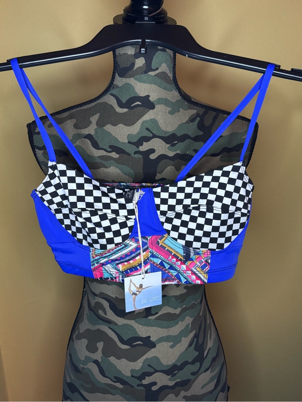 Onzie Bustier Sports Bra